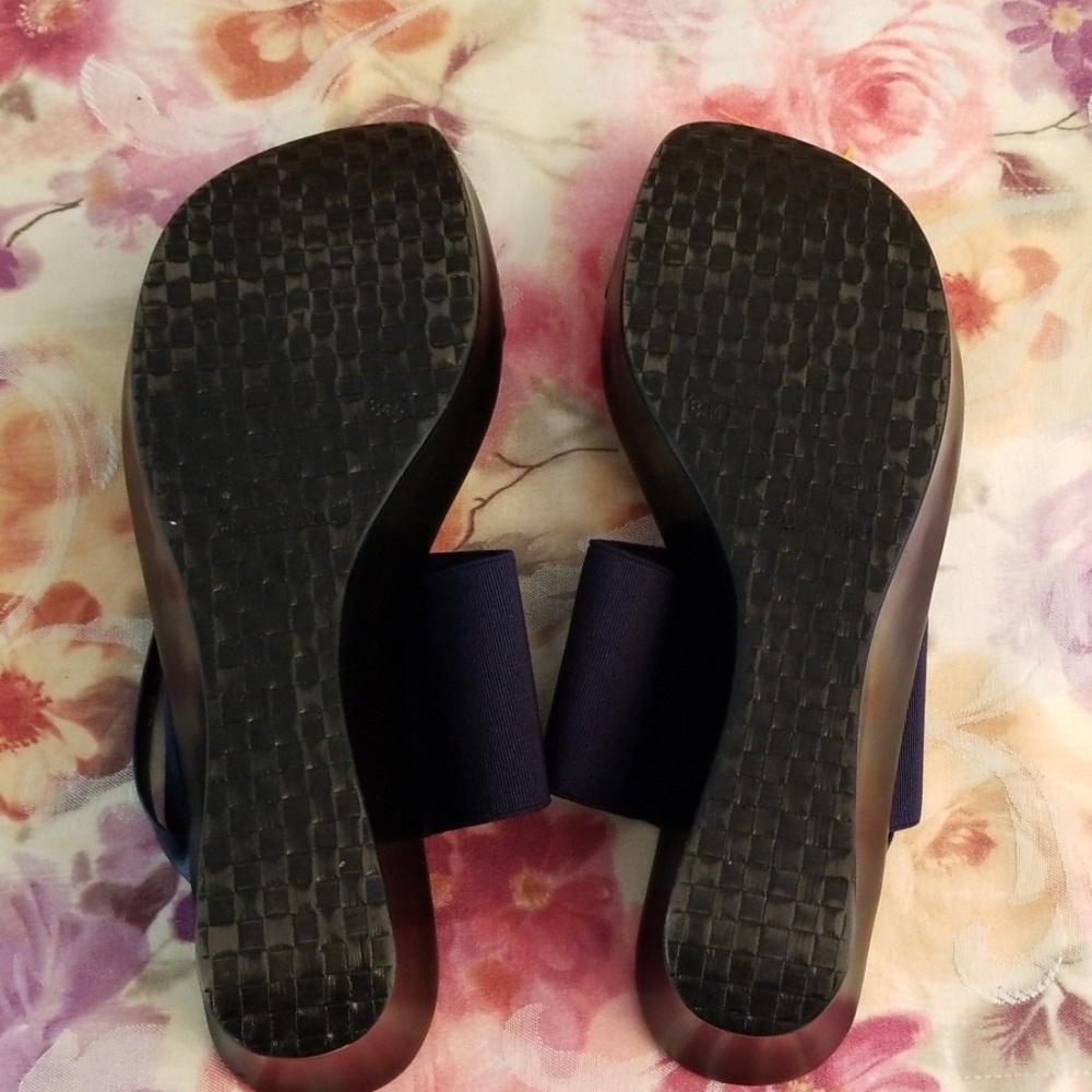 White Mountain Sandals - Picture 7 of 8